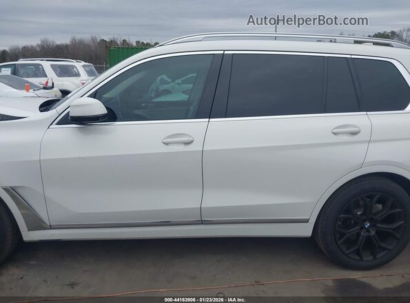 5UXCW2C01L9C50836 2020 BMW X7 Белый Панорамный вид салона 360°