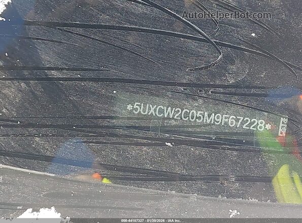5UXCW2C05M9F67228 2021 BMW X7 Gray 