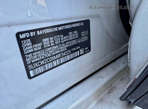 5UXCW2C0XM9F34225 2021 BMW X7 White Հետևի նստատեղերի տեսք