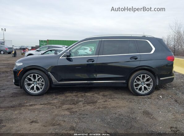 5UXCW2C55KL086081 2019 BMW X7 Black Widok wnętrza 360 stopni