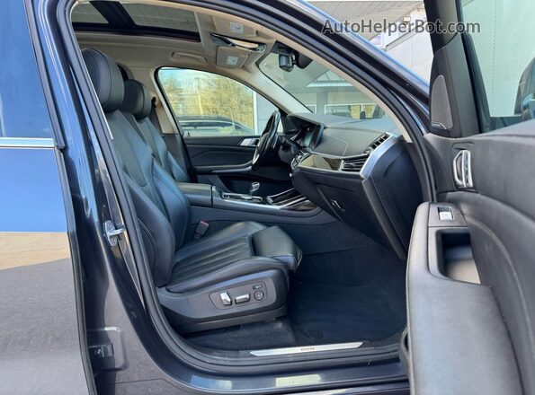 5UXCW2C55KLB44273 2019 BMW X7 Серый Вид сзади