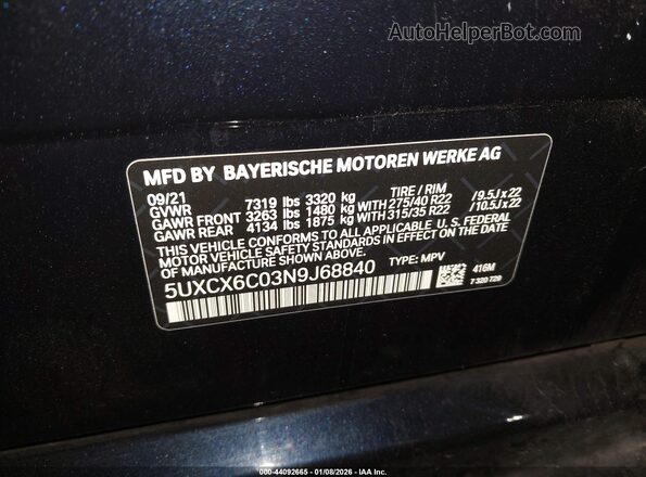 5UXCX6C03N9J68840 2022 BMW X7 Dark Blue Widok komory silnika