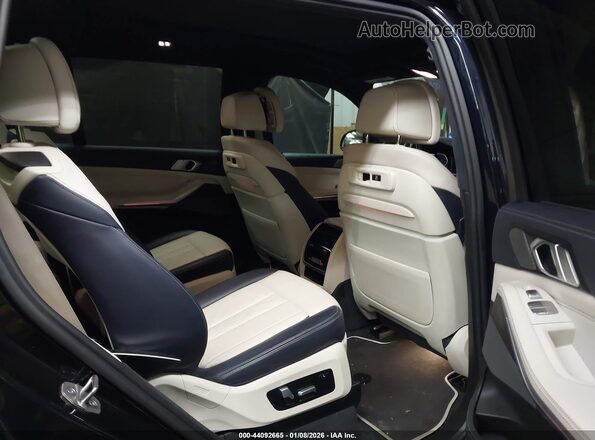 5UXCX6C03N9J68840 2022 BMW X7 Dark Blue Widok naklejki z numerem VIN