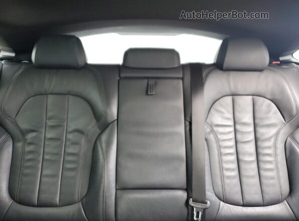 5UXCY4C06L9B82734 2020 BMW X6 White Вид задніх сидінь