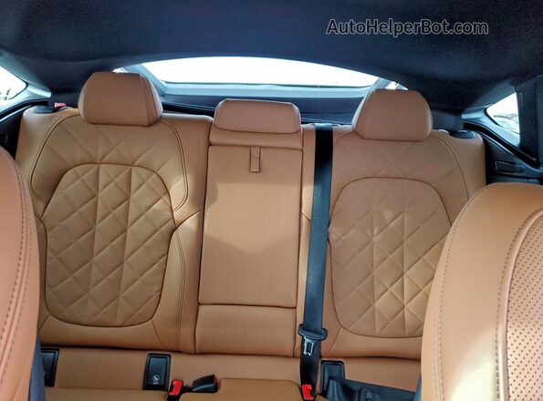 5UXCY6C00P9P38390 2023 BMW X6 Белый Вид задних сидений