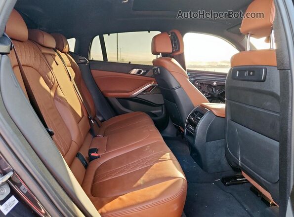5UXCY6C01N9N32024 2022 BMW X6 Черный Вид задней части салона