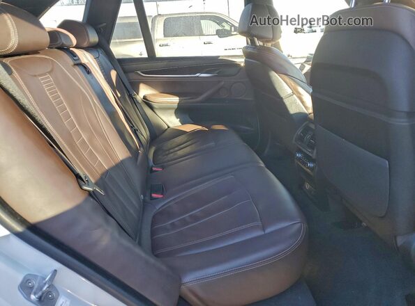 5UXKT0C57J0W03356 2018 BMW X5 Белый Вид задних сидений