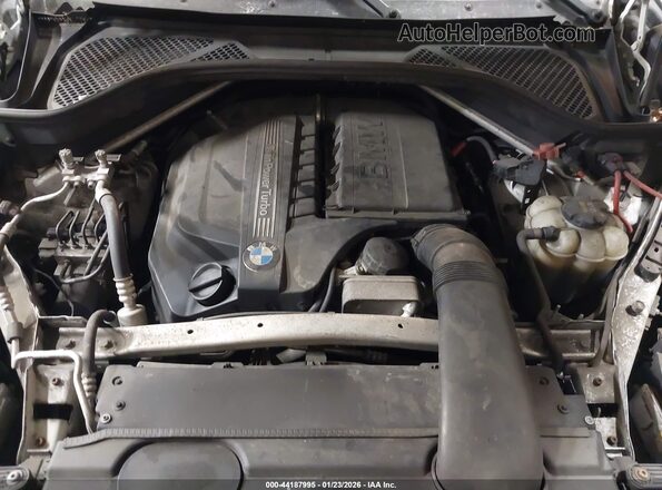 5UXKU2C52H0N85108 2017 BMW X6 Белый Вид сзади