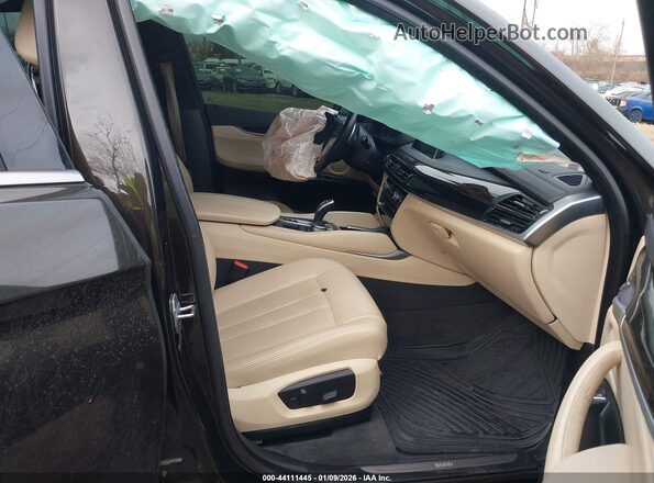 5UXKU2C54K0Z63548 2019 BMW X6 Серый Вид салона спереди