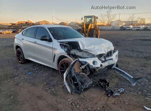 5UXKU2C59J0Z62698 2018 BMW X6 Белый Передняя правая четверть