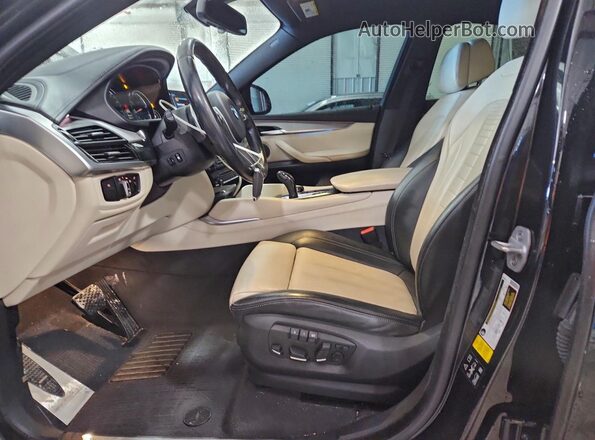 5UXKU6C31H0W38757 2017 BMW X6 Черный Вид салона спереди