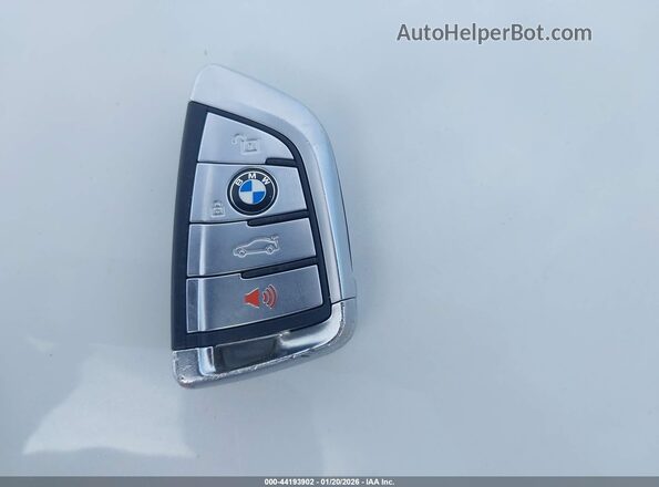 5UXKU6C58H0S99545 2017 BMW X6 Серый Вид панели приборов