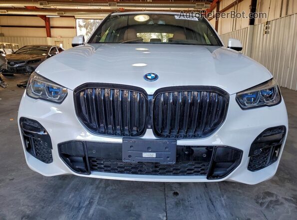5UXTA6C00P9N50604 2023 BMW X5 White Front view