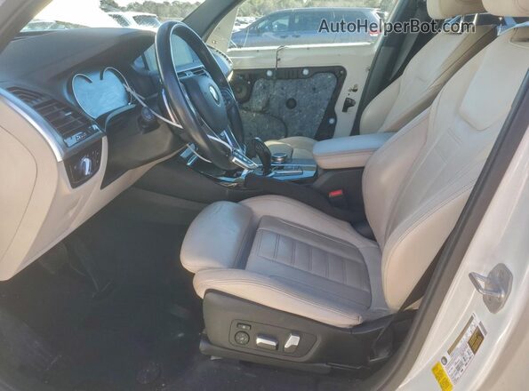 5UXTR7C52KLE88423 2019 BMW X3 White Widok wnętrza z przodu
