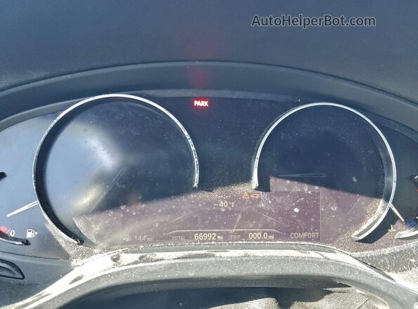 5UXTR9C55KLE13307 2019 BMW X3 Серебряный Вид щитка приборов