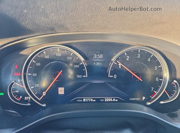 5UXTR9C5XJLD64300 2018 BMW X3 Серебряный Вид щитка приборов