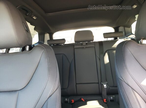 5UXTS1C02M9D96766 2021 BMW X3 Белый Вид задних сидений