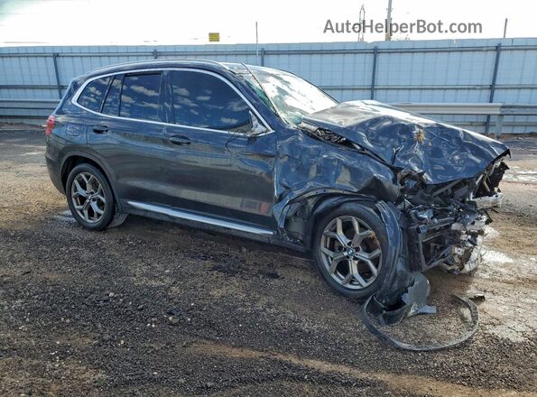 5UXTY3C03M9F94251 2021 BMW X3 Серый Передняя правая четверть
