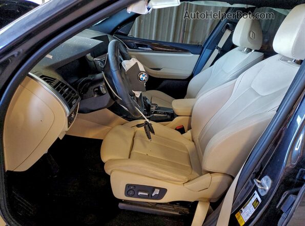 5UXTY3C03M9F94251 2021 BMW X3 Серый Вид салона спереди