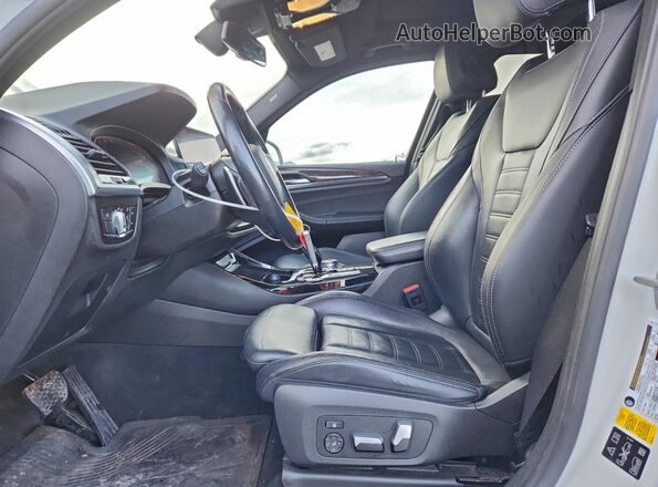 5UXTY5C04L9C20838 2020 BMW X3 Белый Вид салона спереди