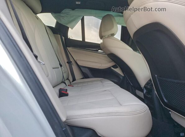 5UXTY9C0XM9G62340 2021 BMW X3 White Widok tylnych siedzeń