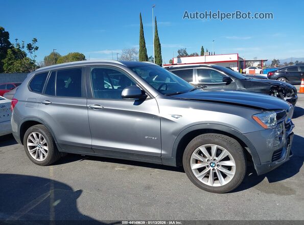 5UXWZ7C36H0V89211 2017 BMW X3 Gray Widok wnętrza z tyłu