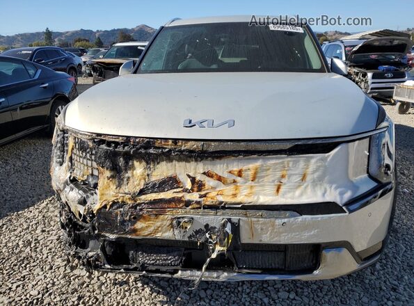 5XYADFS55TG011384 2026 KIA EV9 Silver Vista frontal