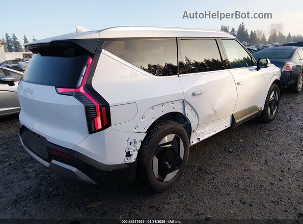 5XYAFFS52TG007173 2026 KIA EV9 Белый Задняя правая четверть