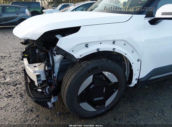 5XYAFFS52TG007173 2026 KIA EV9 Белый Вид спереди