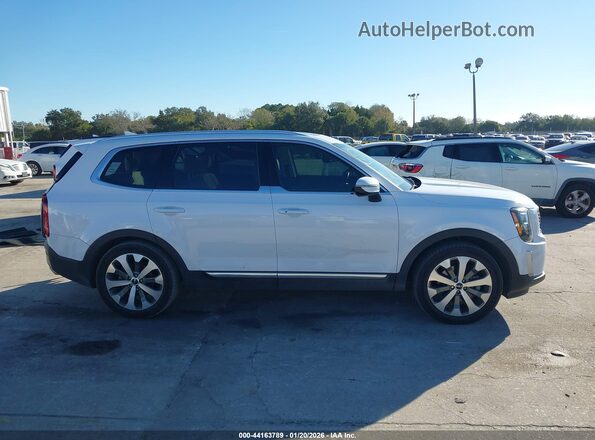 5XYP34HC6NG234818 2022 KIA TELLURIDE Белый Вид задней части салона