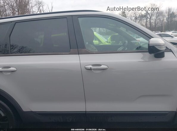 5XYP5DHC8NG253431 2022 KIA TELLURIDE Серый Вид задней части салона