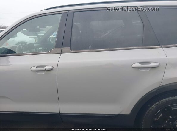 5XYP5DHC8NG253431 2022 KIA TELLURIDE Серый Панорамный вид салона 360°