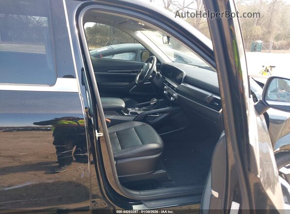 5XYP64GC7PG327424 2023 KIA TELLURIDE Черный Вид салона спереди