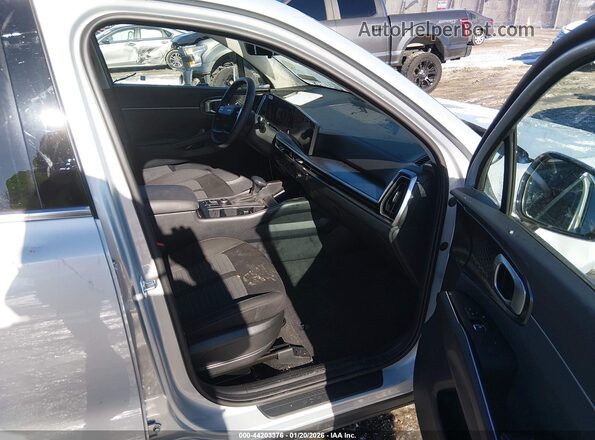 5XYRG4JC4TG425447 2026 KIA SORENTO Silver Вид салону спереду