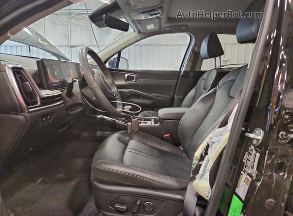 5XYRHDJF6SG327087 2025 KIA SORENTO Черный Вид салона спереди