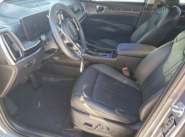 5XYRHDJF7RG264916 2024 KIA SORENTO Серый Вид салона спереди
