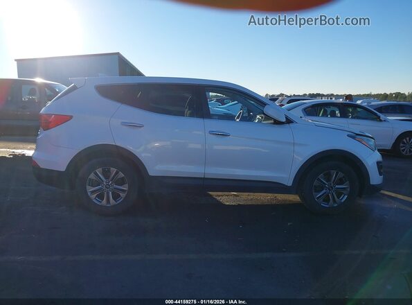 5XYZTDLBXGG344684 2016 HYUNDAI SANTA FE SPORT White Вид задньої частини салону
