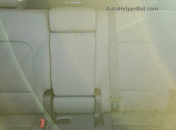 5XYZUDLB7GG378823 2016 HYUNDAI SANTA Белый Вид задних сидений