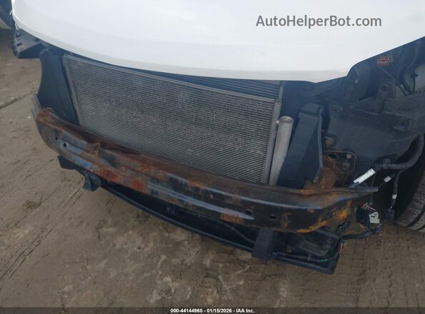 5XYZUDLB7JG524841 2018 HYUNDAI SANTA FE SPORT Белый Вид спереди