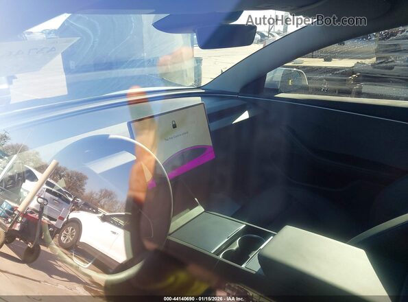 5YJ3E1EA1SF975942 2025 TESLA MODEL 3 Белый Вид задних сидений