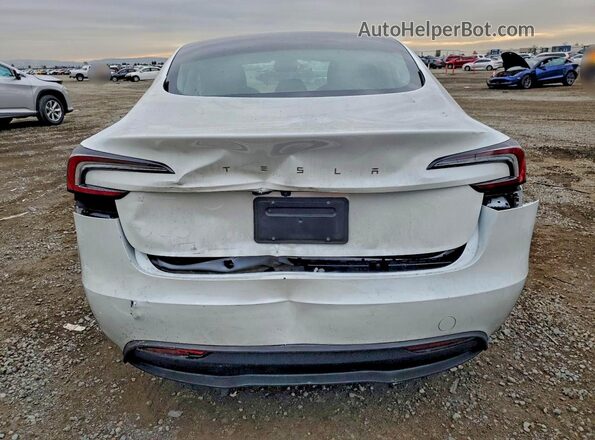 5YJ3E1EA2RF823677 2024 TESLA MODEL Белый Вид сзади