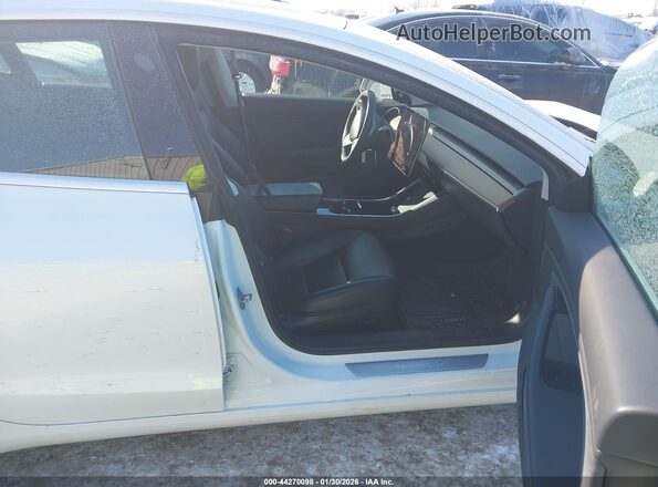 5YJ3E1EB2KF493425 2019 TESLA MODEL 3 White Սալոնի դիմացի տեսք