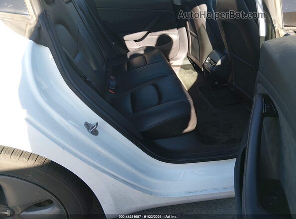 5YJ3E1EB3KF510801 2019 TESLA MODEL 3 White Widok naklejki z numerem VIN
