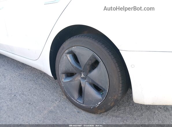 5YJ3E1EB3KF510801 2019 TESLA MODEL 3 White Widok z przodu