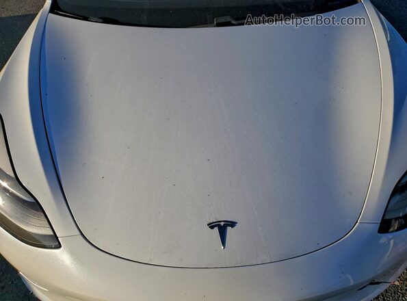 5YJ3E1EB3MF070582 2021 TESLA MODEL White Rear interior view
