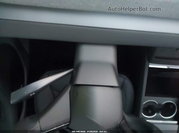 5YJ3E1EB3TF116703 2026 TESLA MODEL 3 Серый Вид задних сидений