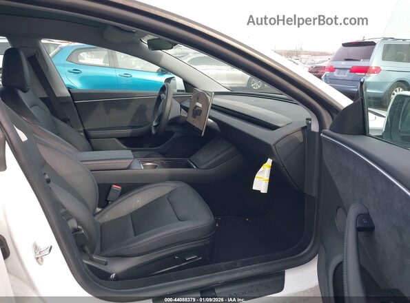 5YJ3E1EB6SF918760 2025 TESLA MODEL 3 White წინა სალონის ხედი