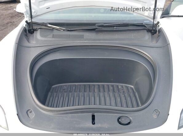 5YJ3E1EB6SF918760 2025 TESLA MODEL 3 White უკანა ხედი