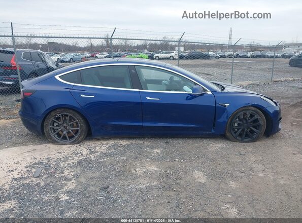 5YJ3E1EB8KF477519 2019 TESLA MODEL 3 Синий Вид щитка приборов