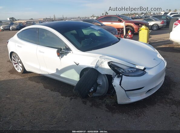 5YJ3E1EB8KF487466 2019 TESLA MODEL 3 Белый Передняя правая четверть